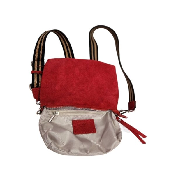 Pelletteria Veneta Elegant Red Suede Crossbody Bag - Picture 8 of 10